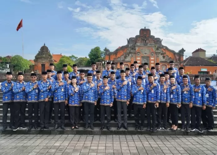 SimulasiCAT.ID - Kekurangan Ratusan Guru Jadi Tantangan Serius Pendidikan di Klungkung, Pemda Ajukan CASN Guru 2026