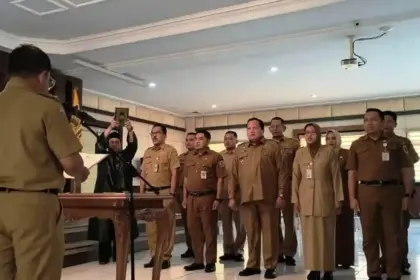 SimulasiCAT.ID - Pemkab Pekalongan Lantik 10 Pejabat Pratama, Mayoritas Berkarier dari Jalur IPDN